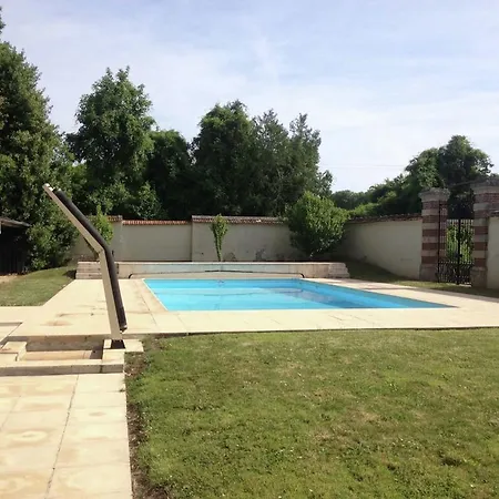 Elegant Castle In With Tennis Court *